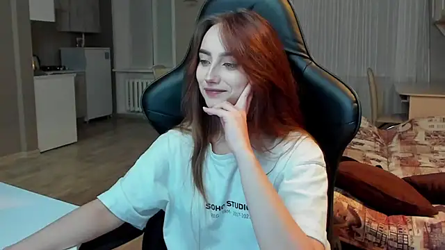 SilverDream online show from February 3, 2025, 9:18 pm