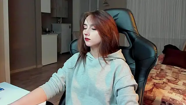 SilverDream online show from February 13, 2025, 2:45 am