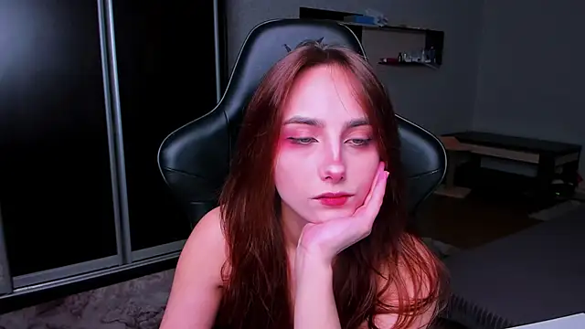 SilverDream online show from April 25, 2026, 2:14 am