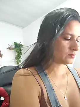 elena jonees online show from September 15, 2025, 7:36 pm