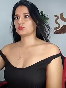 elena jonees online show from October 13, 2025, 3:24 pm