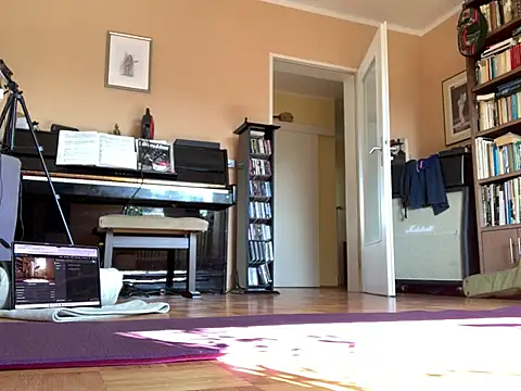 Bula94193 online show from April 15, 2026, 9:37 am