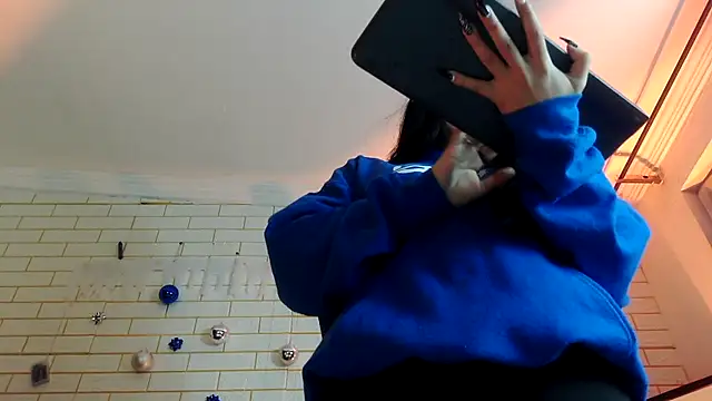 NYX1126 online show from December 18, 2025, 11:36 am