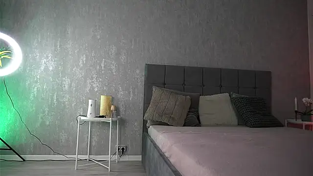 KatelynSparks online show from November 20, 2025, 6:47 am