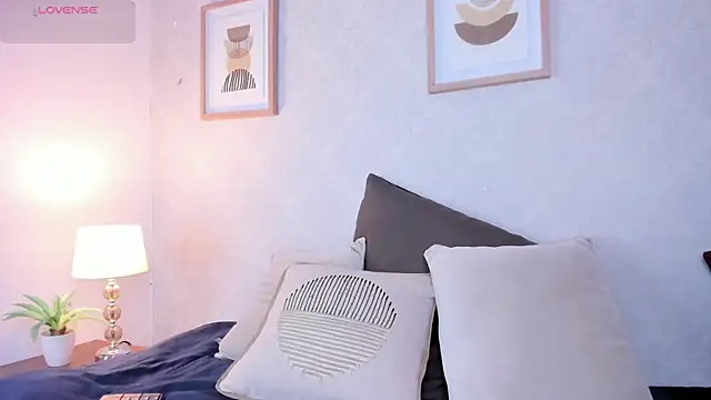 Caroline dh online show from December 20, 2025, 11:35 am