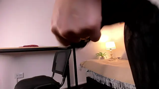 Caroline dh online show from March 23, 2026, 11:43 am