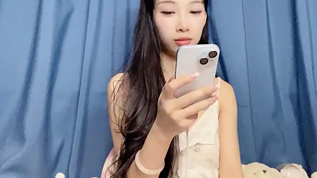 Lili-2 online show from April 1, 2026, 2:03 pm