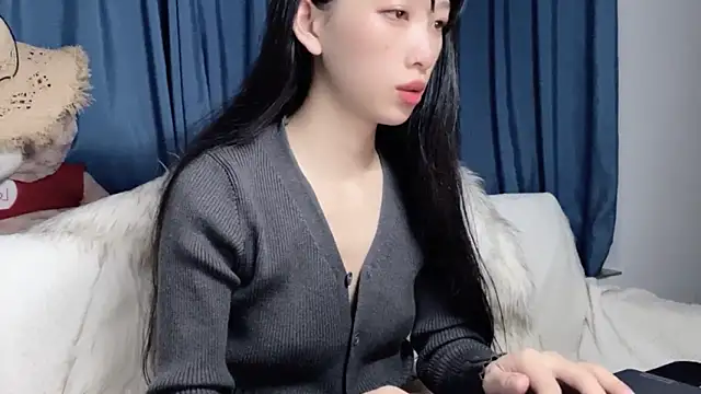 Lili-2 online show from March 14, 2026, 6:14 pm