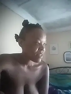 Snapshot of Feathergal69_ chatting on December 19, 2024, 5:51 am Feathergal69 online show from December 19, 2024, 5:51 am