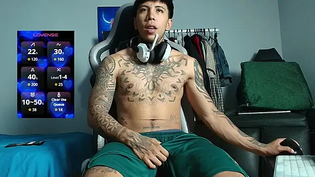 Nickhot0609 online show from March 23, 2026, 9:20 am