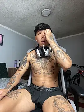 Snapshot of Nickhot0609 chatting on October 18, 2025, 6:54 pm Nickhot0609 online show from October 18, 2025, 6:54 pm