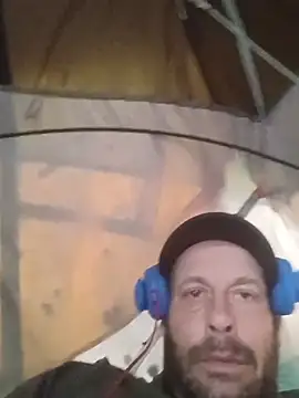 axelongshaft69 online show from June 24, 2026, 6:17 pm