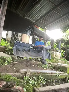 Jestebanano online show from April 7, 2026, 12:18 pm