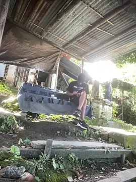 Jestebanano online show from April 2, 2026, 2:24 pm