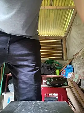 Jestebanano online show from February 2, 2026, 6:51 pm