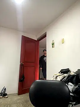 Jestebanano online show from October 22, 2025, 12:26 pm