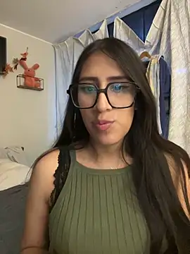 Snapshot of AleFantasy0001 chatting on November 9, 2025, 4:16 am AleFantasy0001 online show from November 9, 2025, 4:16 am