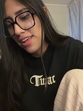 Snapshot of AleFantasy0001 chatting on October 9, 2025, 1:28 am AleFantasy0001 online show from October 9, 2025, 1:28 am