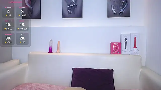 Snapshot of Melodi_Roux chatting on November 6, 2025, 1:15 pm Melodi Roux online show from November 6, 2025, 1:15 pm