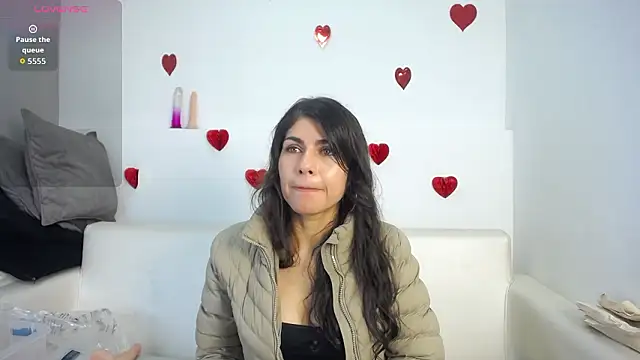 Melodi Roux online show from March 2, 2026, 1:18 pm