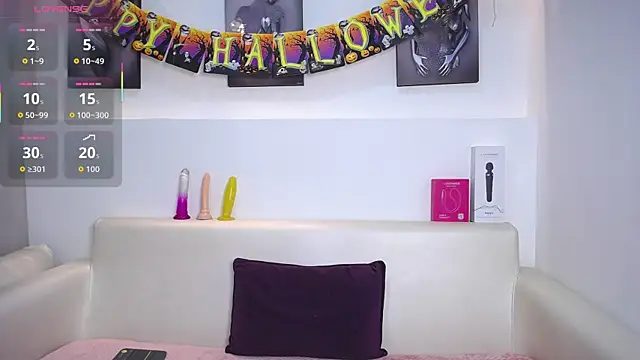 Snapshot of Melodi_Roux chatting on October 29, 2025, 1:10 pm Melodi Roux online show from October 29, 2025, 1:10 pm