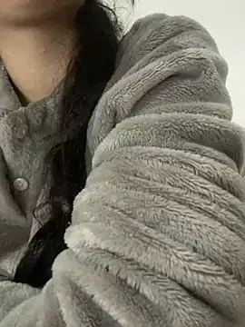 Snapshot of Lina-lolo chatting on February 21, 2025, 7:43 pm Lina-lolo online show from February 21, 2025, 7:43 pm