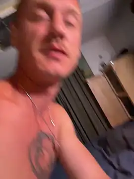 Snapshot of Slammyboy chatting on June 24, 2026, 11:13 pm Slammyboy online show from June 24, 2026, 11:13 pm