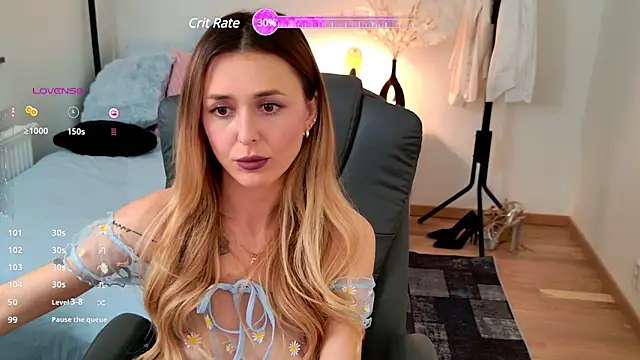 Snapshot of Sophie_Enzo chatting on February 21, 2025, 9:43 pm Sophie Enzo online show from February 21, 2025, 9:43 pm