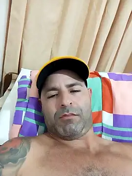 Marciogrei online show from February 5, 2025, 5:42 pm