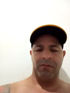 Marciogrei online show from March 20, 2025, 5:47 pm