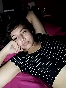 Snapshot of Cloeegoth chatting on February 17, 2025, 12:00 am Cloeegoth online show from February 17, 2025, 12:00 am