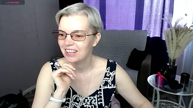 Cutie Erikaa1 online show from May 22, 2026, 2:20 am
