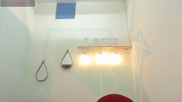 Mia-kalinfa online show from February 1, 2025, 12:47 pm