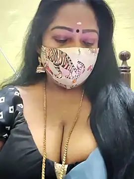 Snapshot of maniisha chatting on October 3, 2025, 7:04 pm maniisha online show from October 3, 2025, 7:04 pm