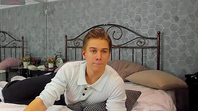 Marcus Swampov online show from December 22, 2024, 2:28 am