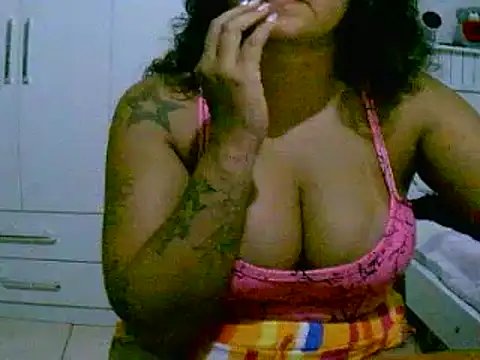 ElizaBetholih online show from January 11, 2025, 11:02 pm