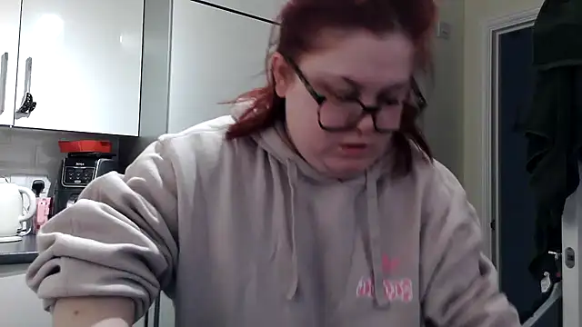 Tallulah-mae-xoxox online show from March 3, 2025, 6:46 pm