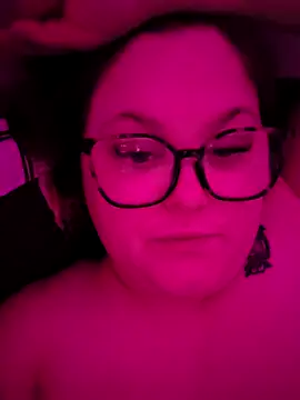 Snapshot of Tallulah-mae-xoxox chatting on March 30, 2026, 12:01 am Tallulah-mae-xoxox online show from March 30, 2026, 12:01 am