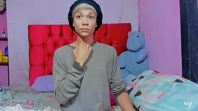 StassieBell online show from March 27, 2026, 6:44 am