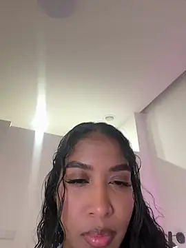 IamCrystal2 online show from July 25, 2026, 12:51 am