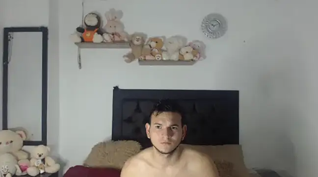 Snapshot of Latin_Boy24 chatting on March 12, 2025, 2:30 am Latin Boy24 online show from March 12, 2025, 2:30 am