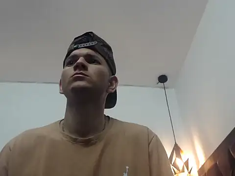 Snapshot of Latin_Boy24 chatting on October 4, 2025, 1:01 pm Latin Boy24 online show from October 4, 2025, 1:01 pm