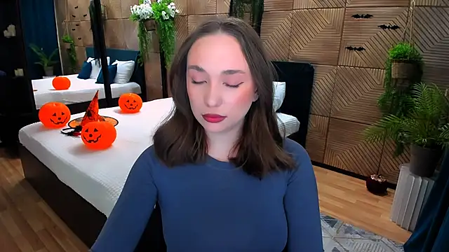 TrueReincarnation online show from November 3, 2025, 4:07 am