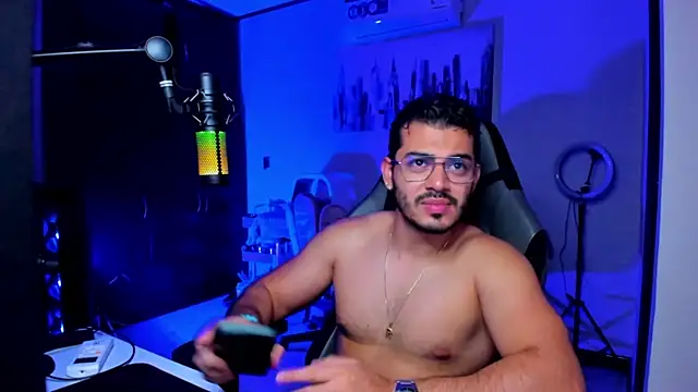 BrunoD31 online show from November 20, 2025, 4:02 am