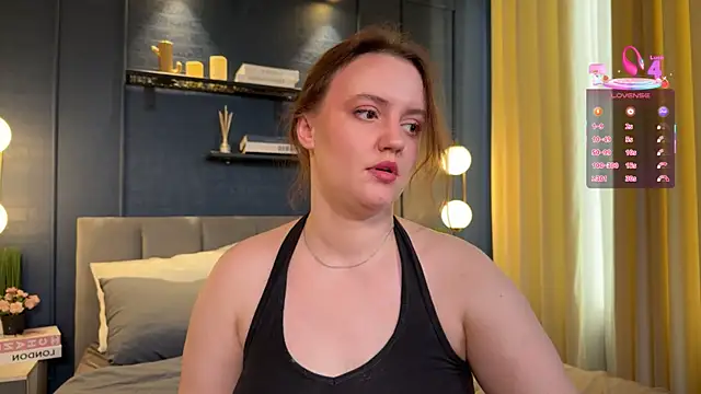 Lella Ryann  online show from November 30, 2025, 6:41 pm