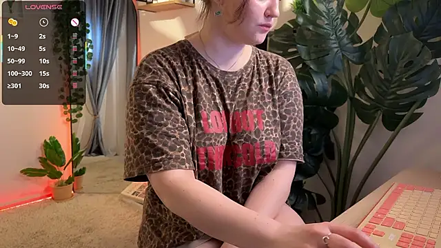 Lella Ryann  online show from March 20, 2026, 10:22 pm