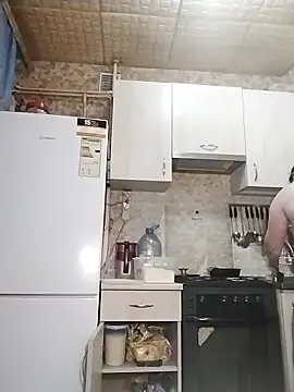 Snapshot of Holly-69 chatting on January 16, 2026, 5:06 pm Holly-69 online show from January 16, 2026, 5:06 pm