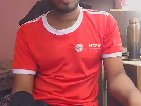 Snapshot of KissesBoyAD chatting on December 17, 2025, 5:51 pm KissesBoyAD online show from December 17, 2025, 5:51 pm