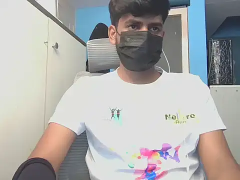 Snapshot of KissesBoyAD chatting on February 16, 2026, 6:28 pm KissesBoyAD online show from February 16, 2026, 6:28 pm