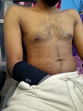 Snapshot of KissesBoyAD chatting on February 27, 2026, 4:29 pm KissesBoyAD online show from February 27, 2026, 4:29 pm